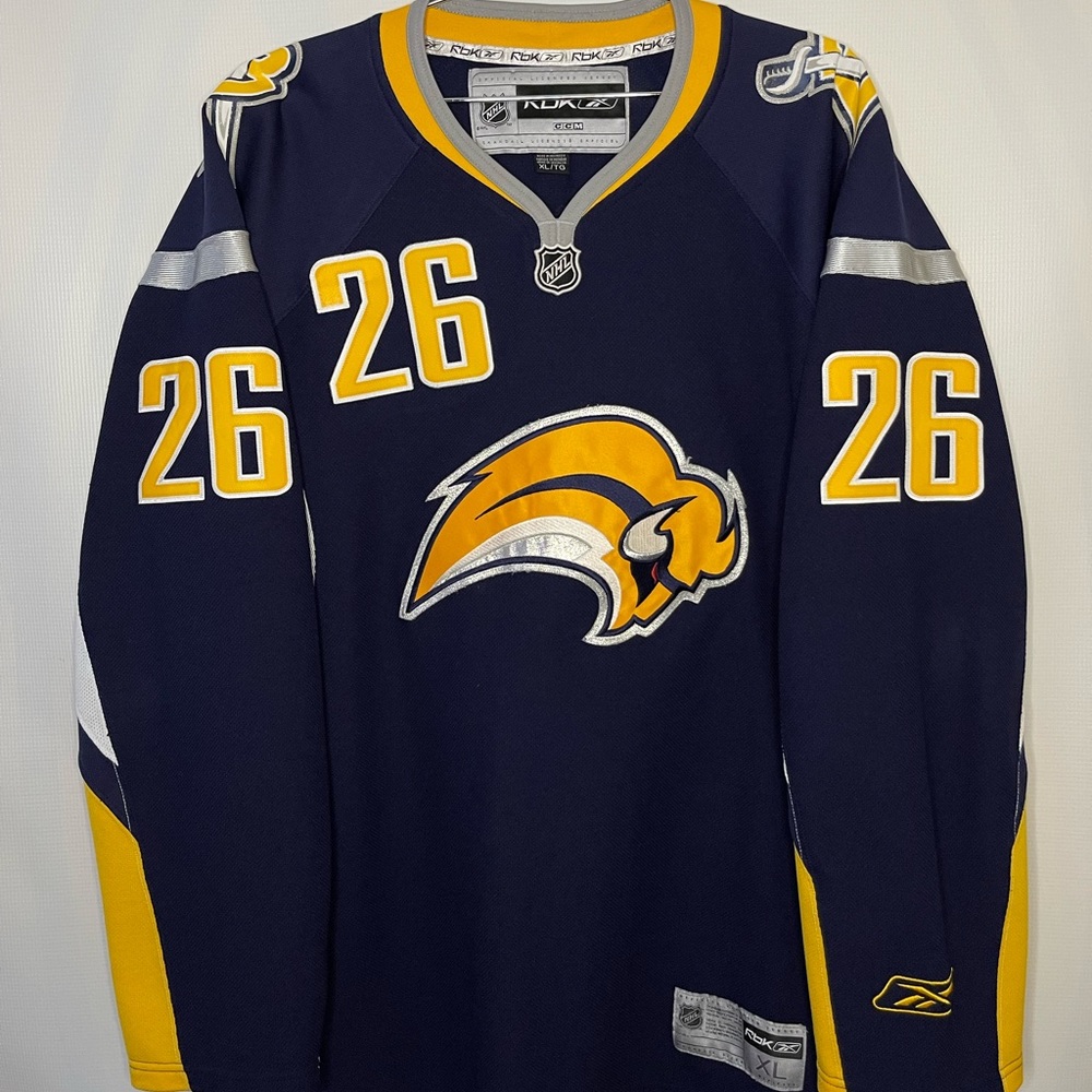 Y2K Reebok Sabers Hockey Vanek #26 jersey
